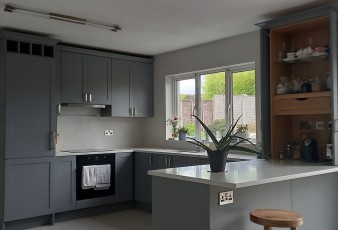 Shaker kitchens